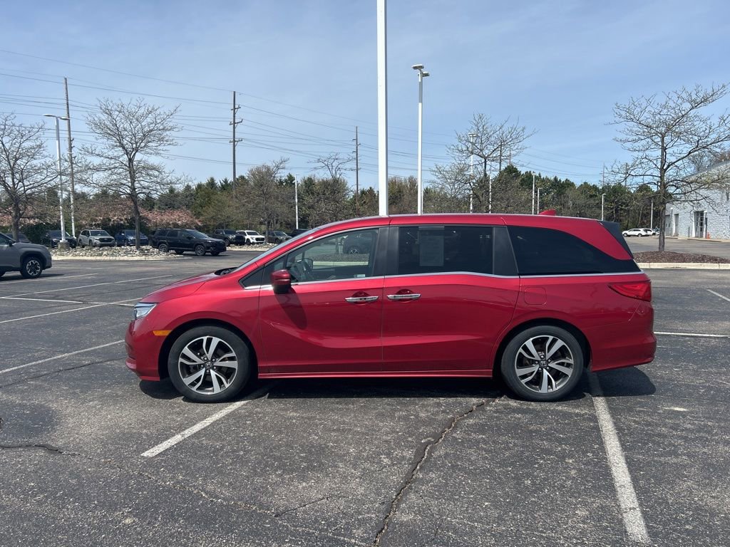 Used 2023 Honda Odyssey Touring image 2
