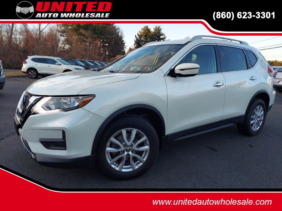 Used 2018 Nissan Rogue SV AWD/4WD image 1