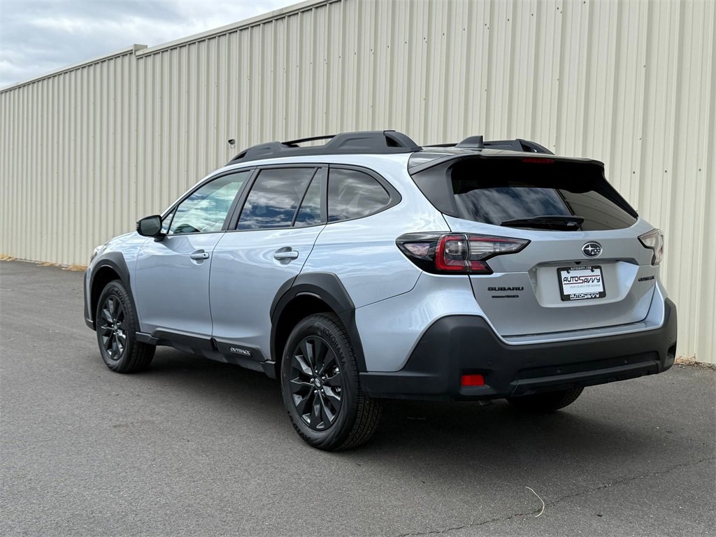 Used 2024 Subaru Outback Onyx Edition image 6