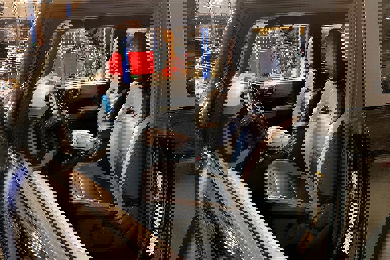 Used 2022 Ford Bronco Wildtrak image 7