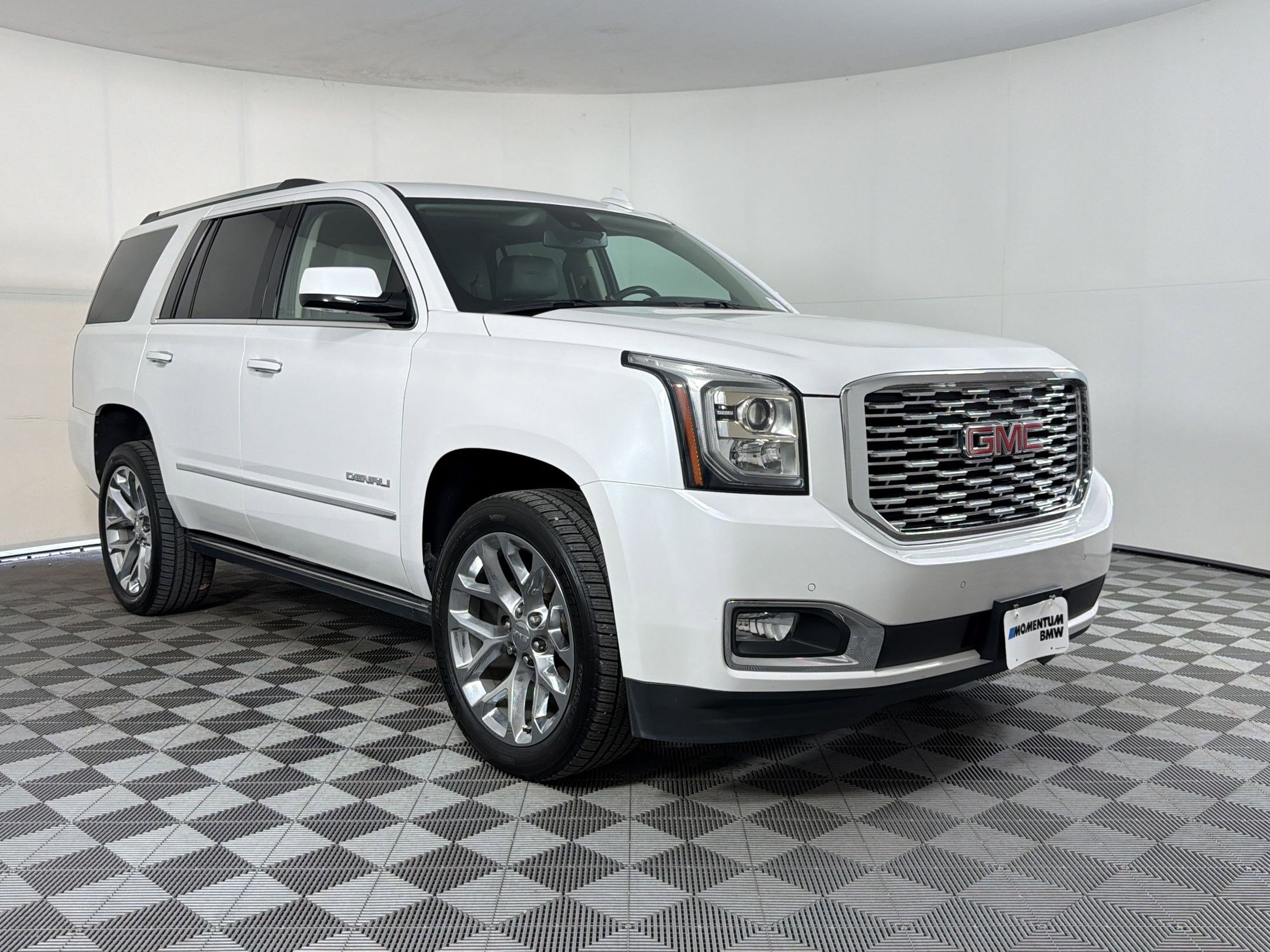 Used 2020 GMC Yukon Denali w/ Denali Premium Package RWD image 7