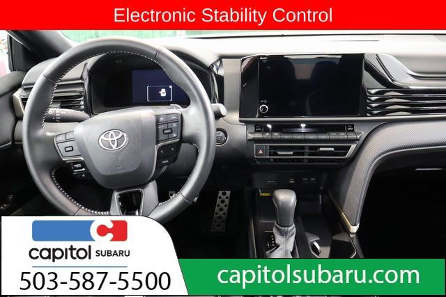 Used 2025 Toyota Camry SE image 15