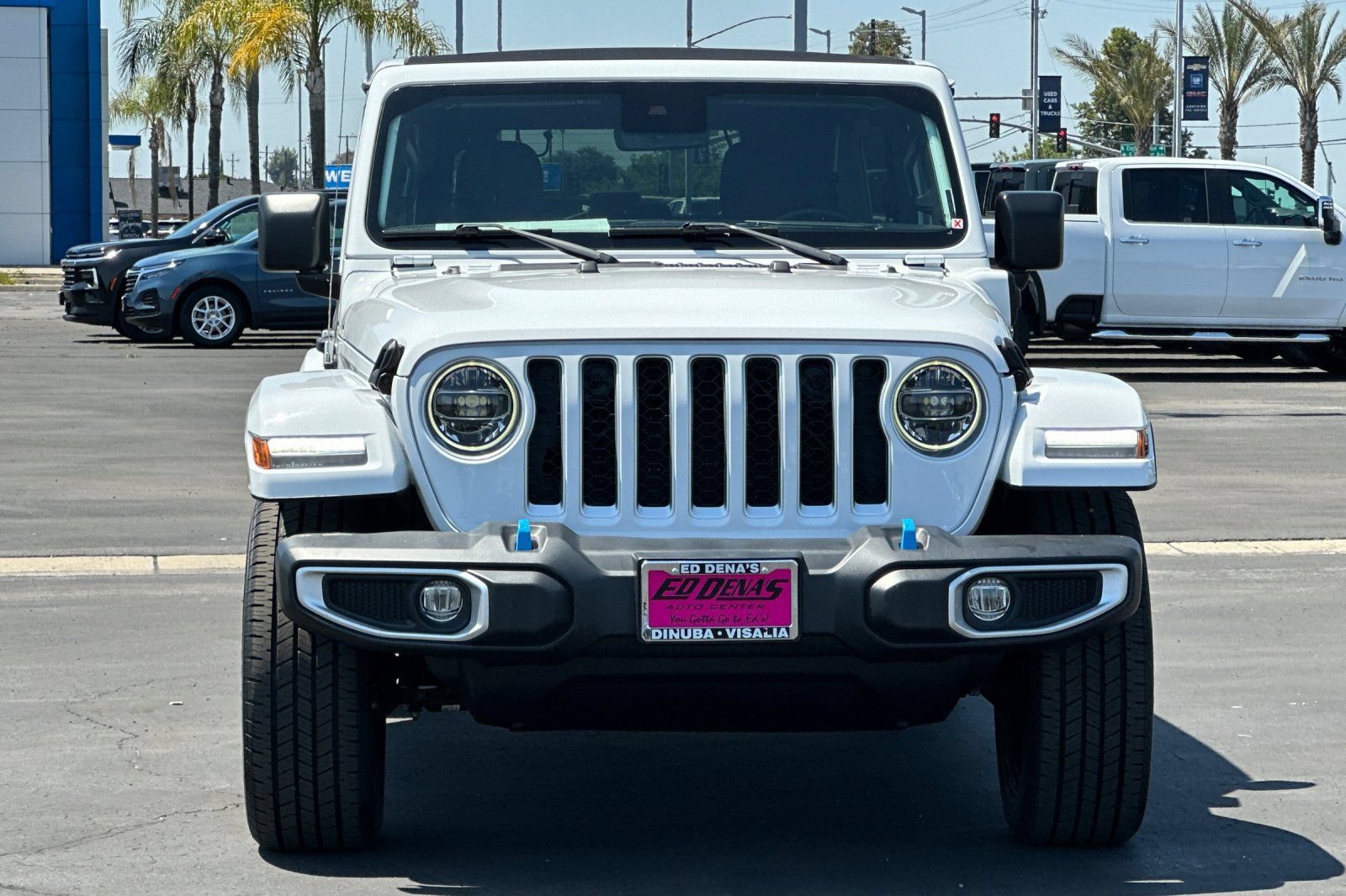 Used 2022 Jeep Wrangler Unlimited Sahara w/ Safety Group AWD/4WD image 10