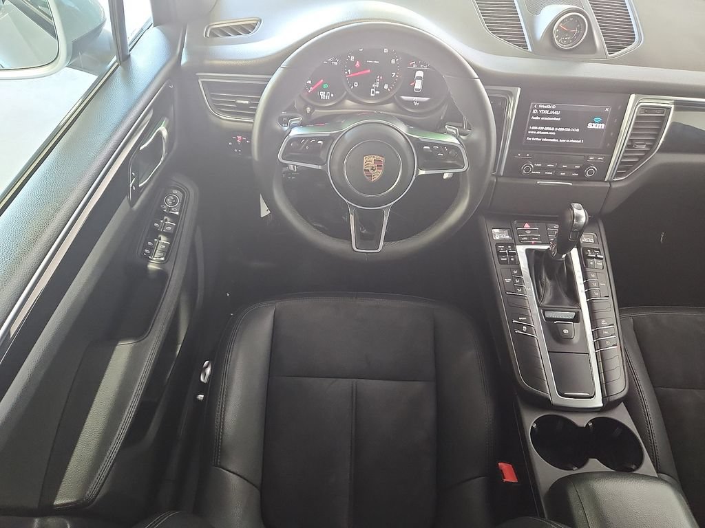 Used 2018 Porsche Macan AWD/4WD image 12