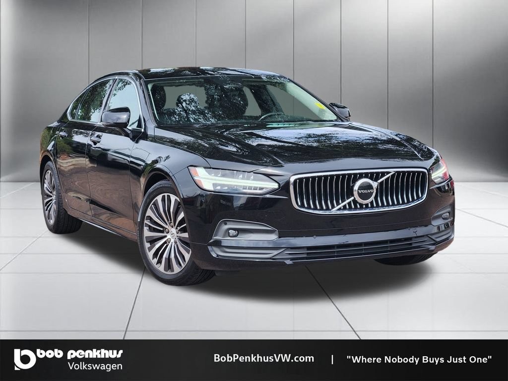 Used 2022 Volvo S90 B6 Momentum