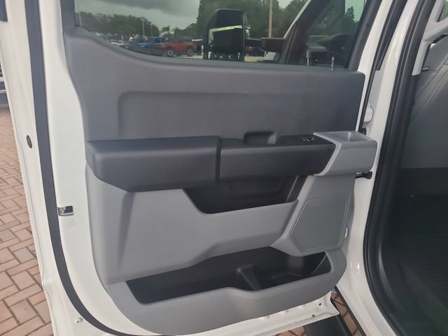 New 2026 Ford F350 XL w/ XL Chrome Package AWD/4WD image 12