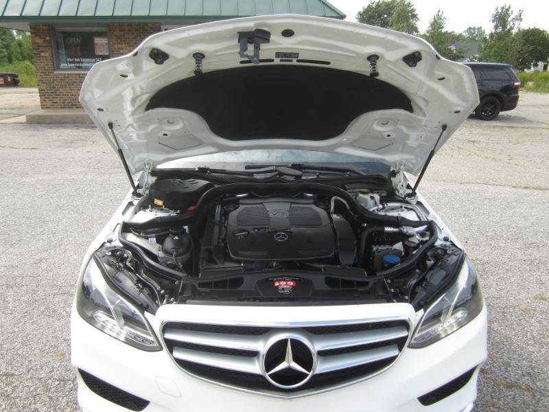 Used 2016 Mercedes-Benz E 350 4MATIC Sedan image 33
