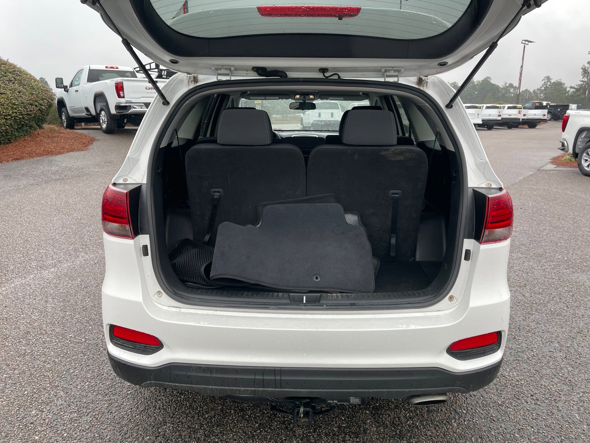 Used 2020 Kia Sorento LX image 23