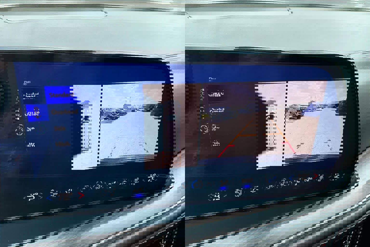 Used 2025 Chevrolet Suburban LT image 26