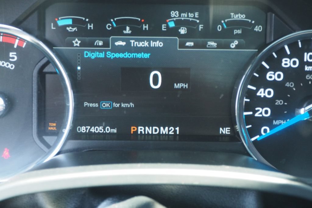 Used 2017 Ford F350 Platinum w/ Platinum Ultimate Package AWD/4WD image 26