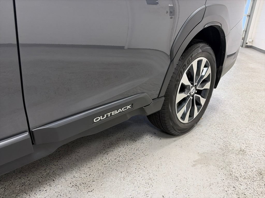 Used 2025 Subaru Outback Limited w/ Popular Package #2 AWD/4WD image 9