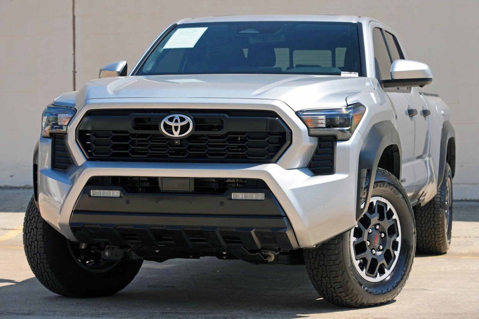 Used 2024 Toyota Tacoma TRD Off-Road w/ TRD Off Road Premium Package AWD/4WD image 3