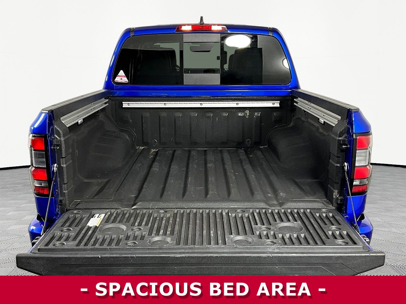 Certified 2025 Nissan Frontier SL AWD/4WD image 7