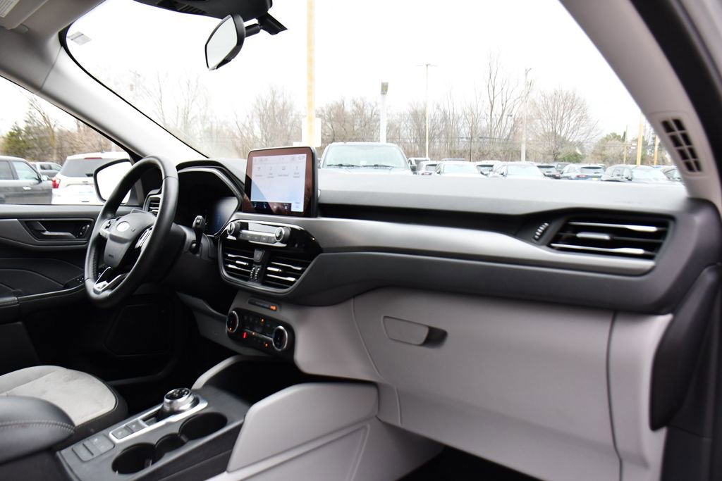 Used 2023 Ford Escape Active image 14