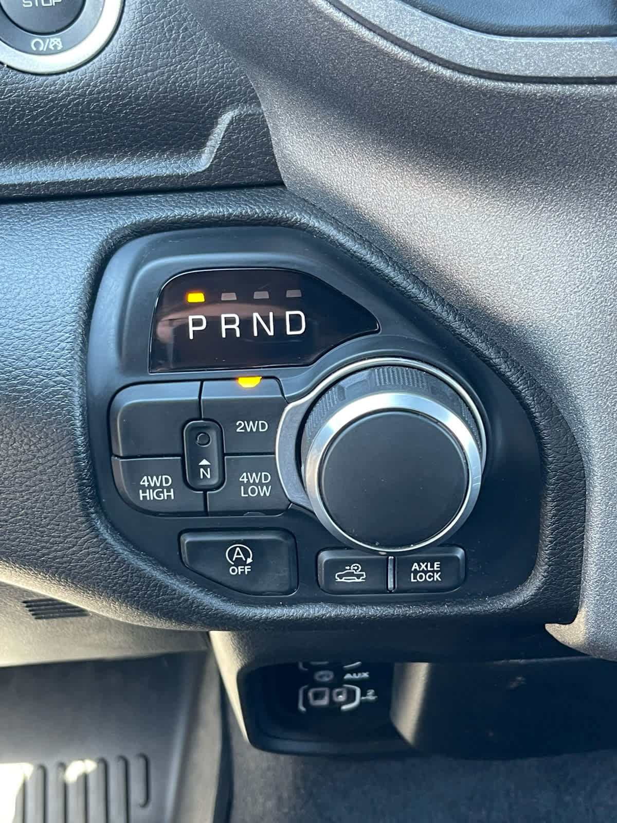 Used 2025 RAM 1500 Warlock AWD/4WD image 19