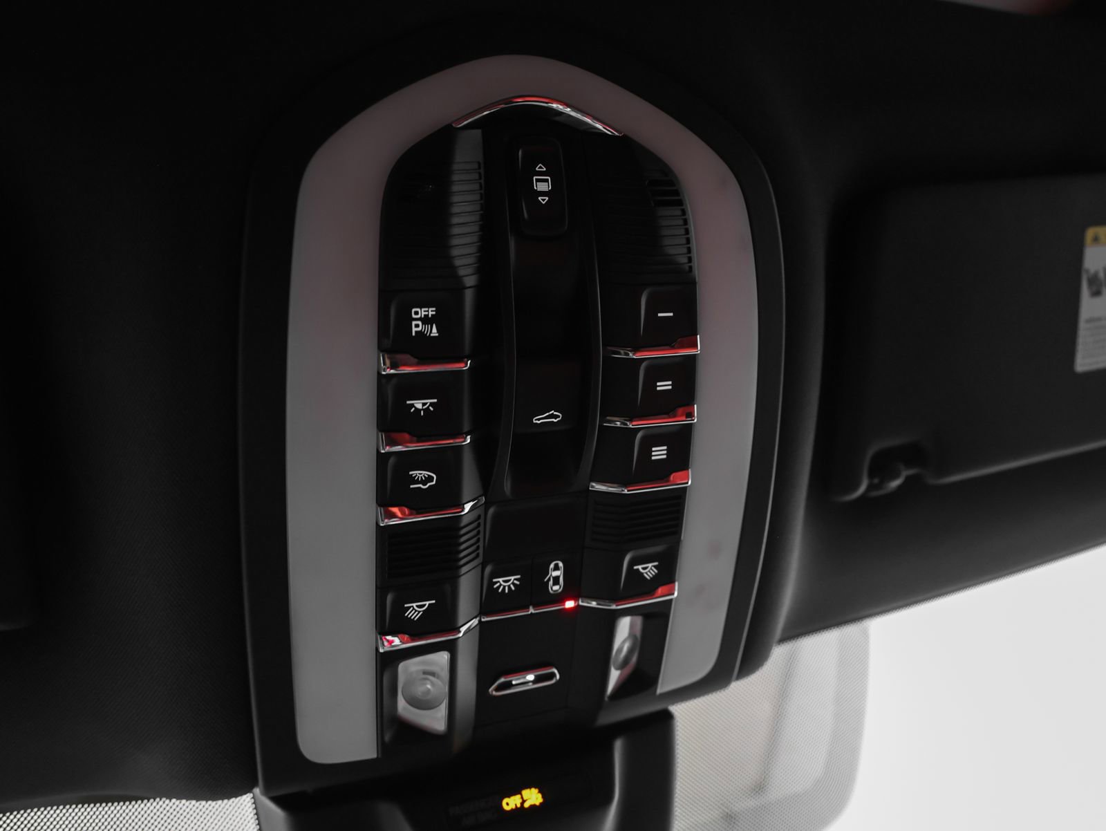 Certified 2022 Porsche Macan S image 44