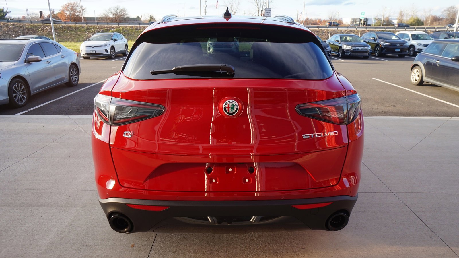 New 2024 Alfa Romeo Stelvio Sprint image 7