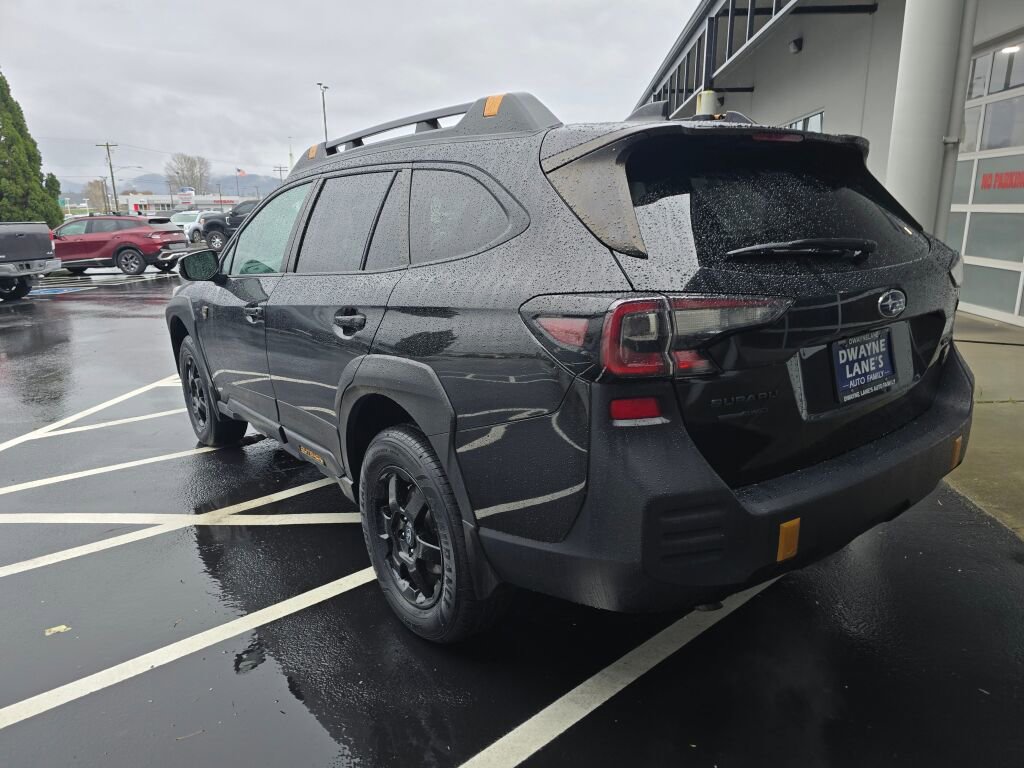 Used 2022 Subaru Outback Wilderness image 7