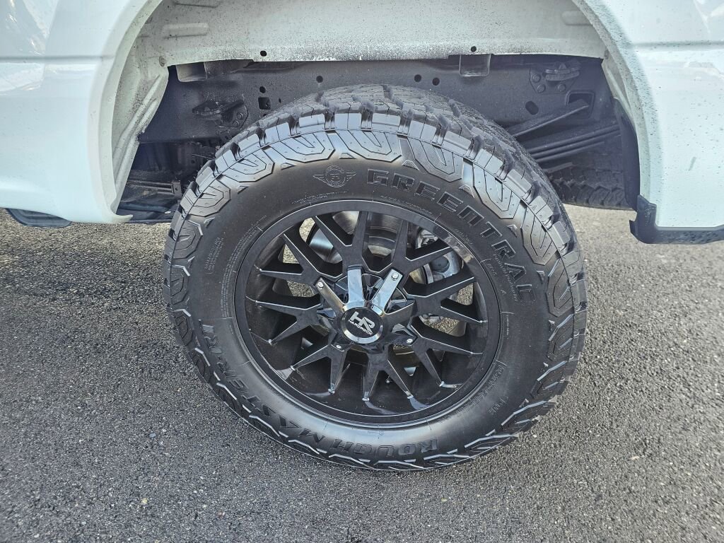 Certified 2024 Ford F350 XLT image 11