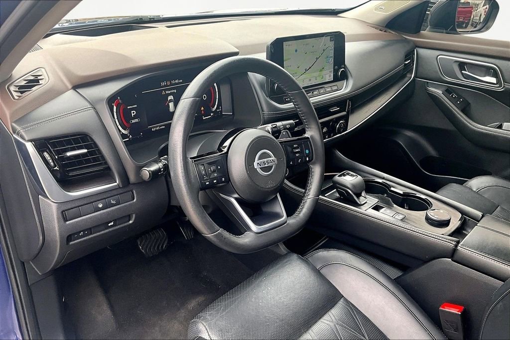 Used 2021 Nissan Rogue Platinum image 14