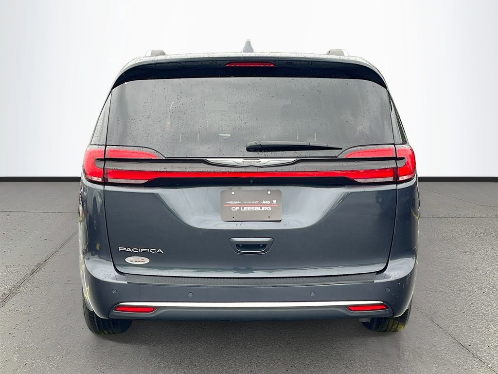 Certified 2021 Chrysler Pacifica Touring-L w/ Uconnect Theater Family Group image 6