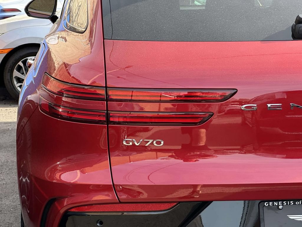 Certified 2026 Genesis GV70 2.5T Sport Prestige AWD/4WD image 10
