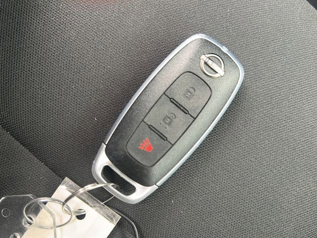 Used 2024 Nissan Rogue S image 26