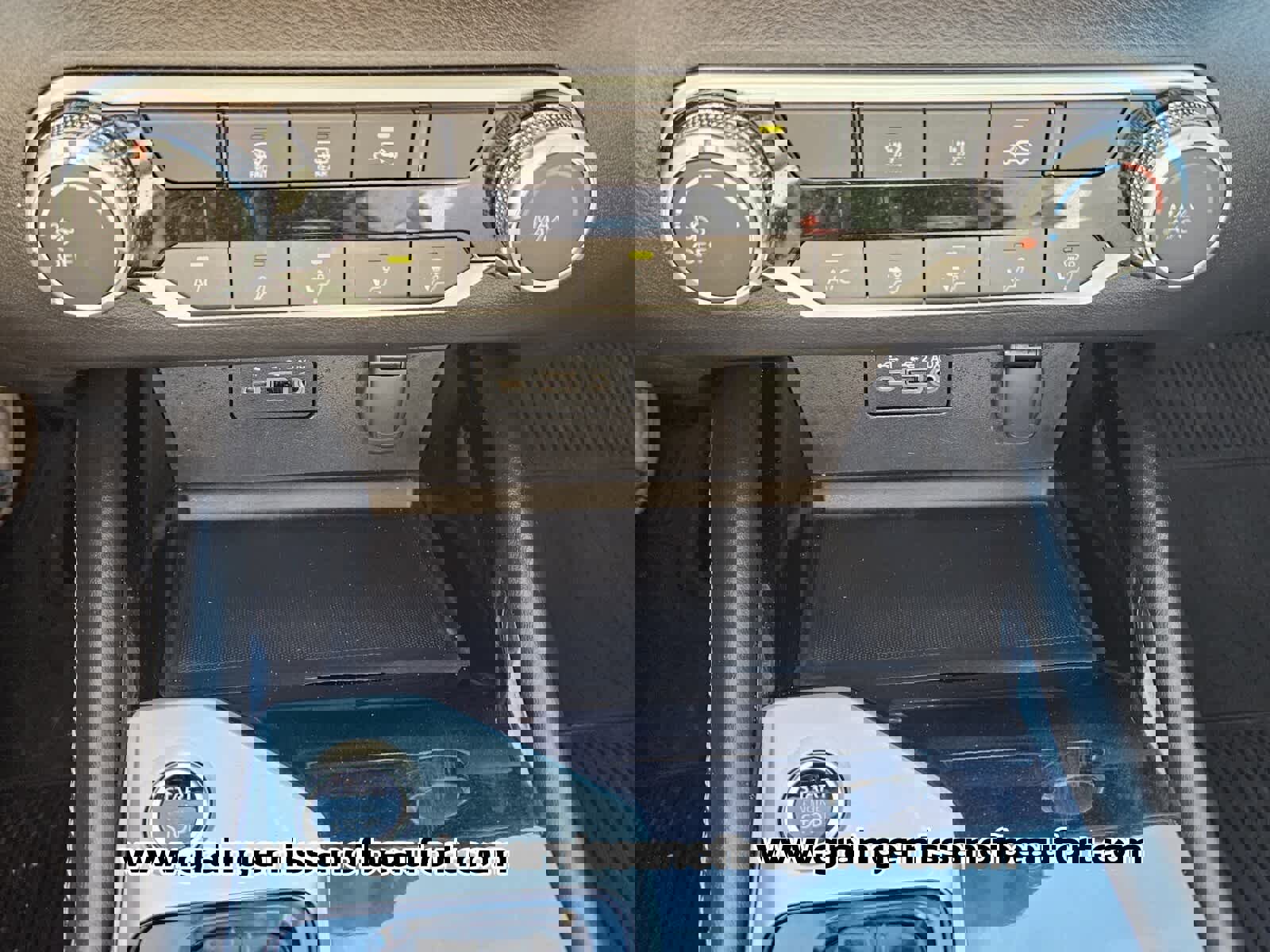 Used 2023 Nissan Altima 2.5 SV FWD image 10