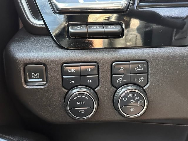 Used 2024 Chevrolet Silverado 1500 LTZ w/ LTZ Premium Package AWD/4WD image 20