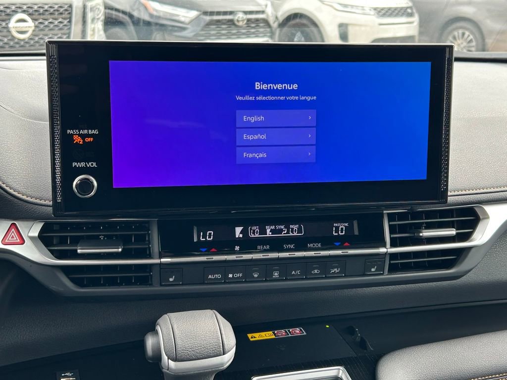 Certified 2025 Toyota Sienna XLE Woodland Edition AWD/4WD image 23