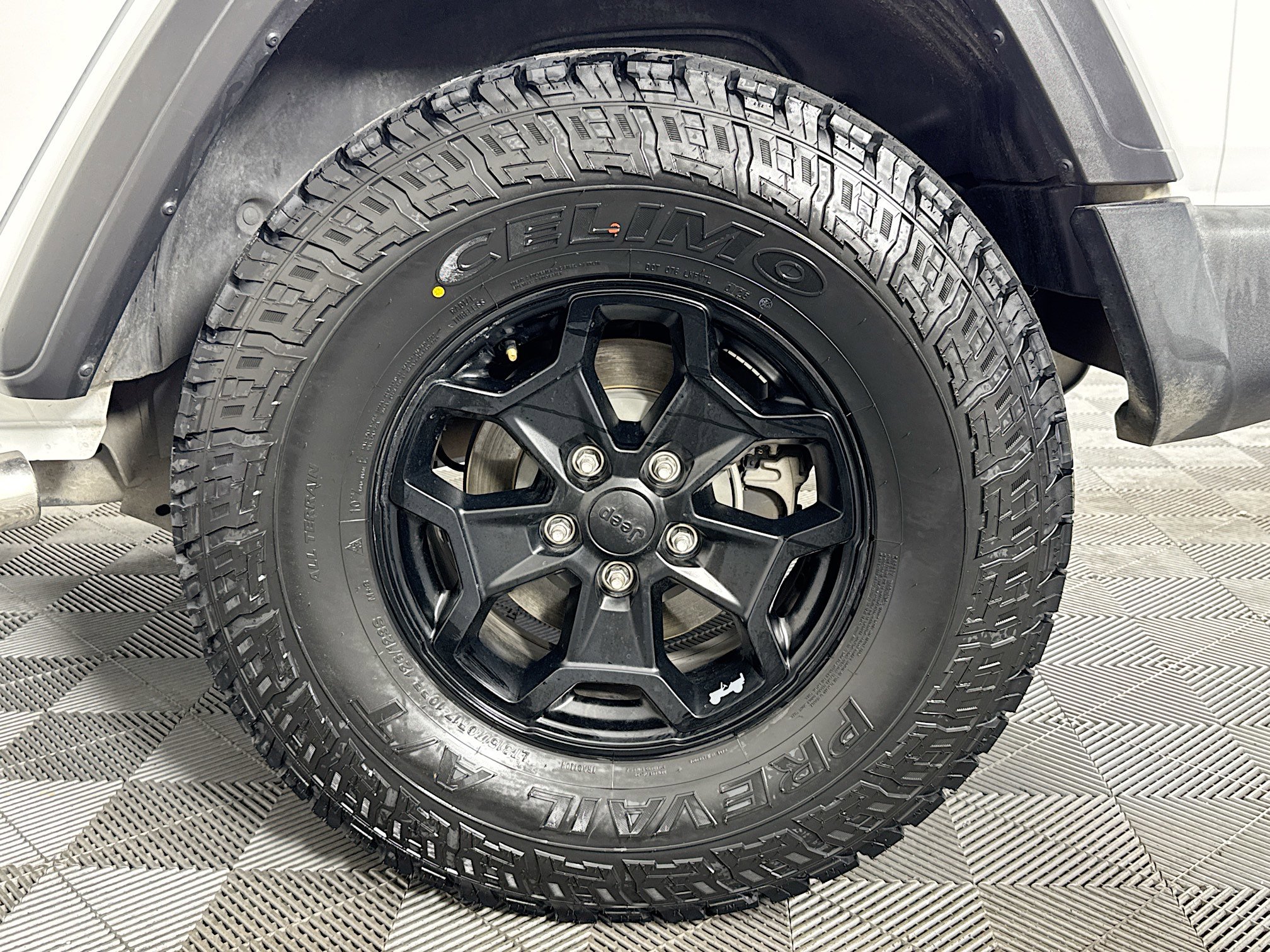 Used 2019 Jeep Wrangler Unlimited Sport S image 35