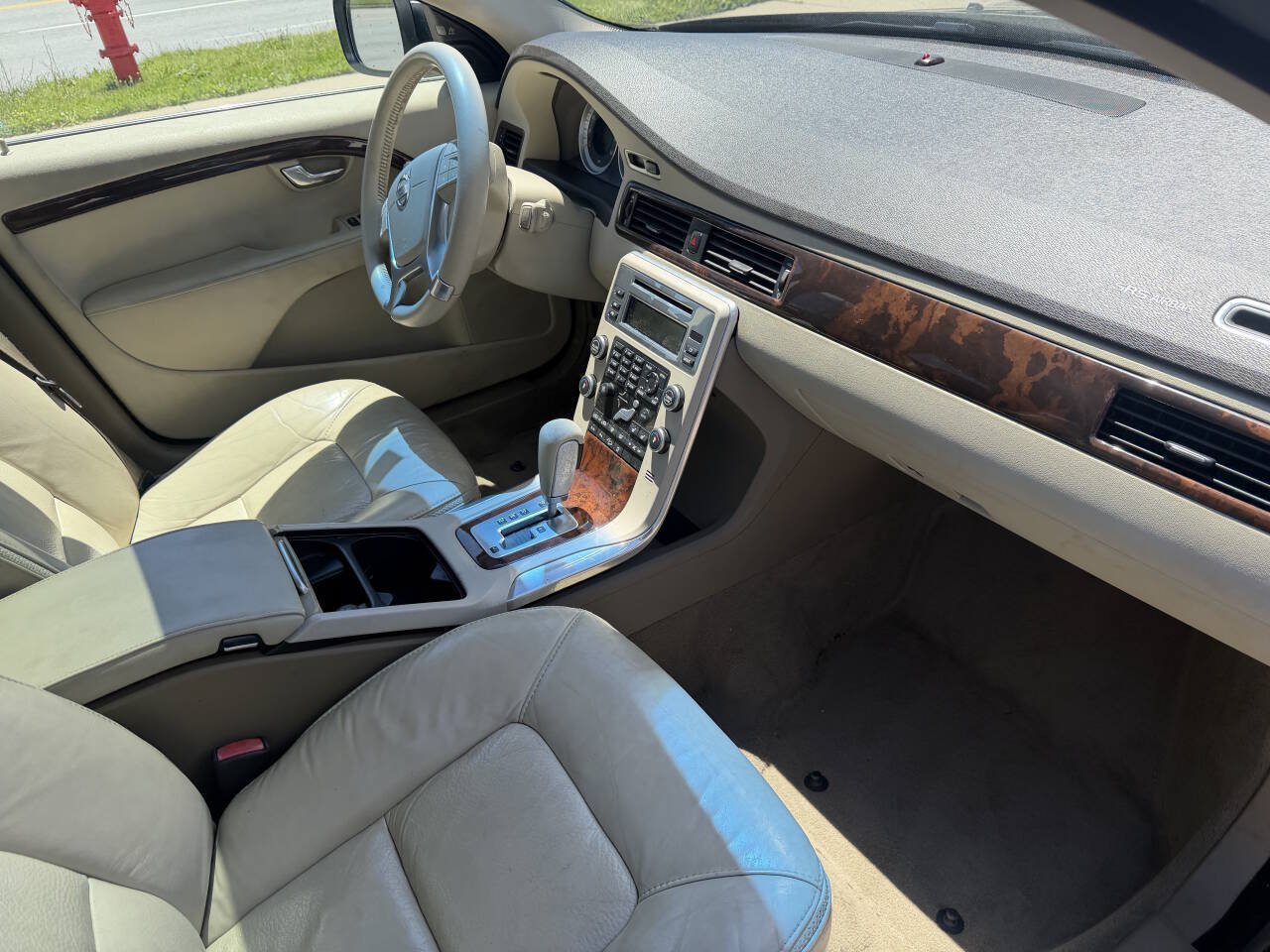 Used 2011 Volvo XC70 T6 AWD/4WD image 14