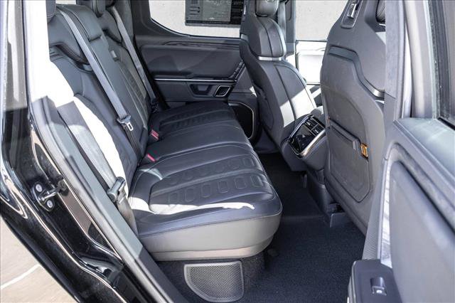 Used 2022 Rivian R1T Adventure AWD/4WD image 23