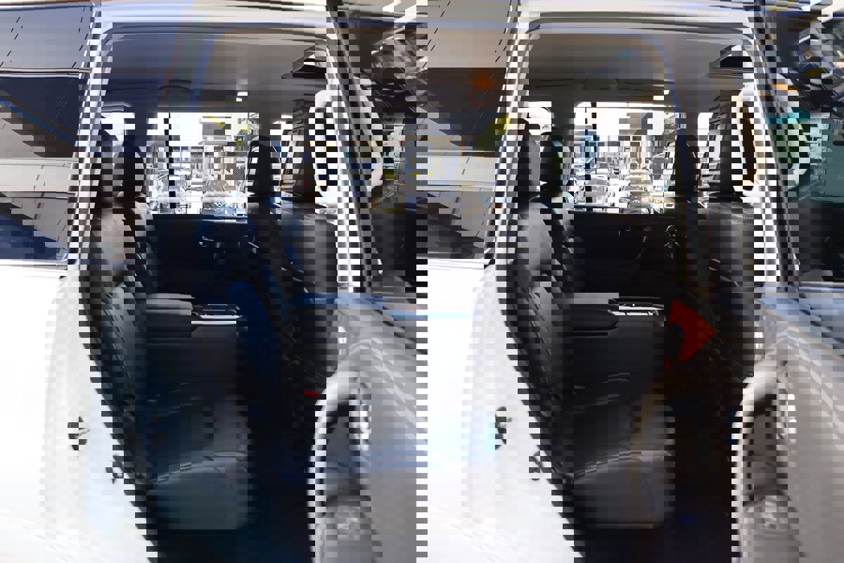 Used 2016 INFINITI QX80 Luxe w/ 22" Wheel Package image 44