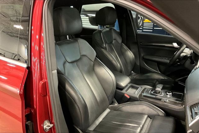 Used 2018 Audi SQ5 Prestige w/ Prestige Package image 7