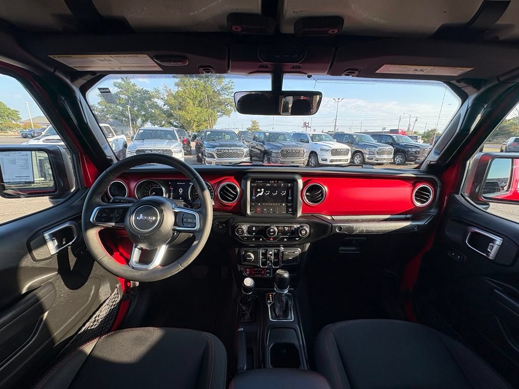Used 2023 Jeep Gladiator Rubicon AWD/4WD image 23