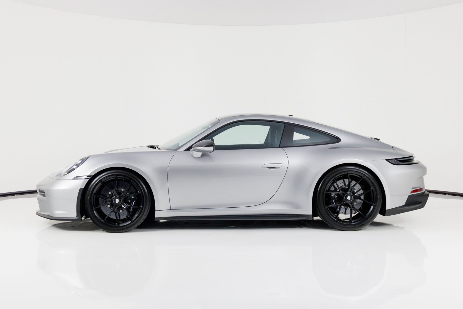 Used 2022 Porsche 911 GT3 RWD image 6