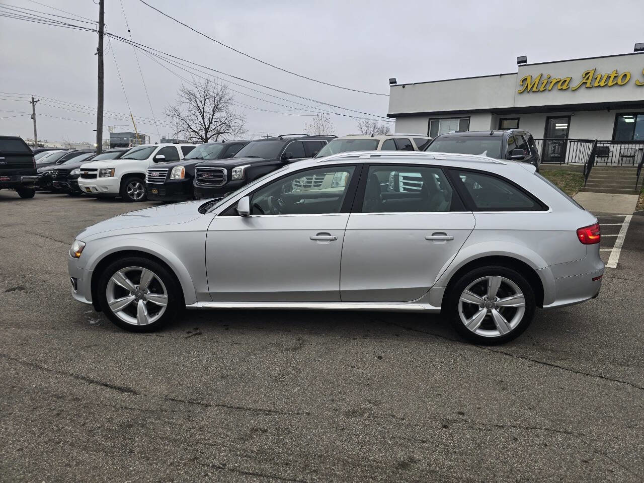Used 2013 Audi A4 Premium Plus w/ Premium Plus Pkg image 2
