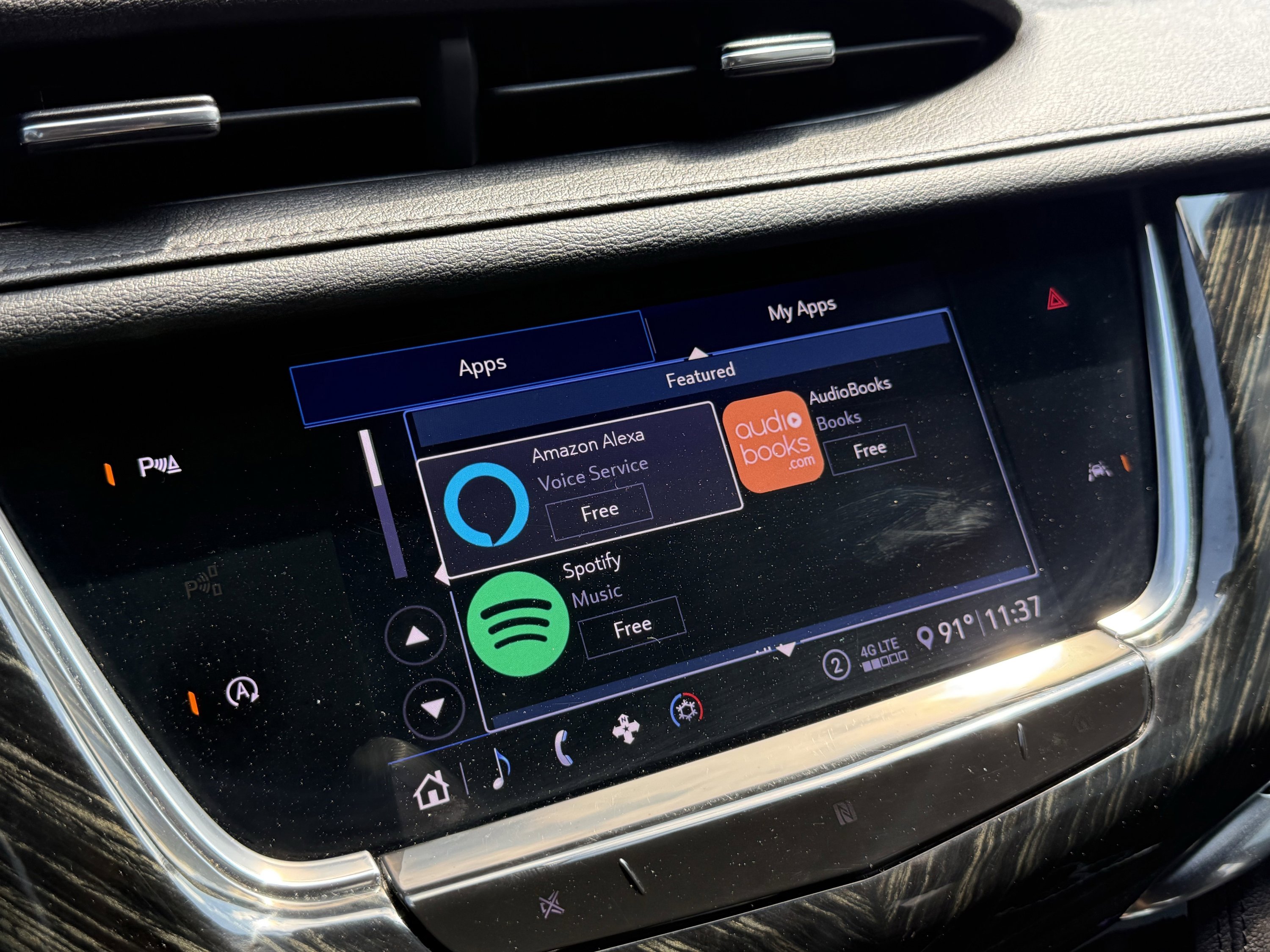 Used 2020 Cadillac XT6 Premium Luxury image 95