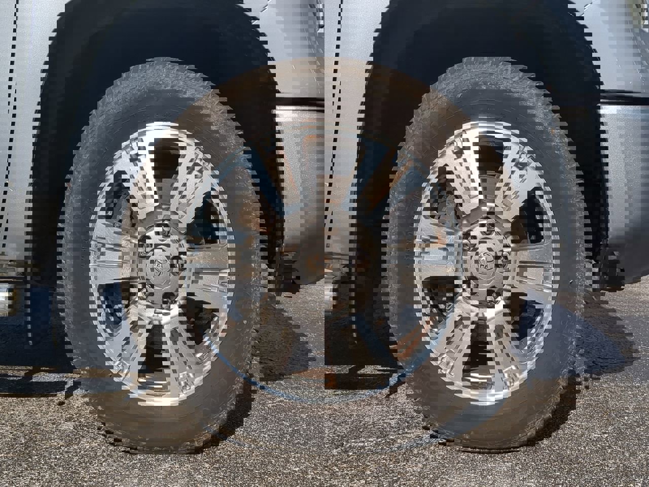 Used 2014 Toyota Tundra Platinum image 11