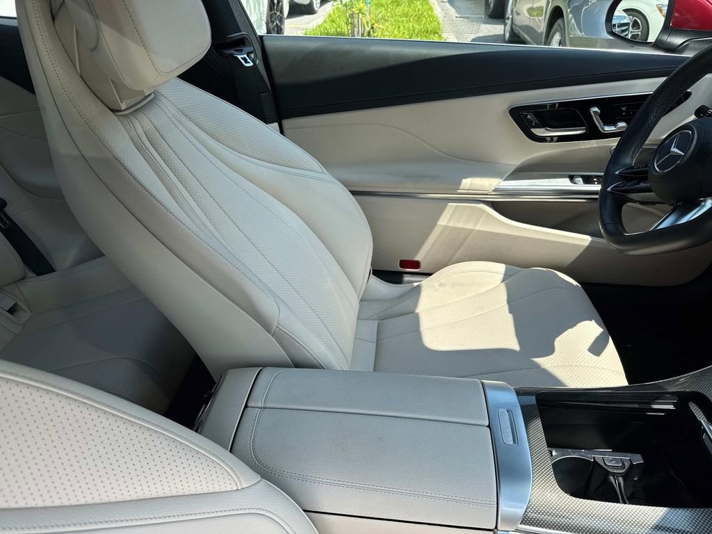 Used 2024 Mercedes-Benz CLE 300 4MATIC Coupe image 11