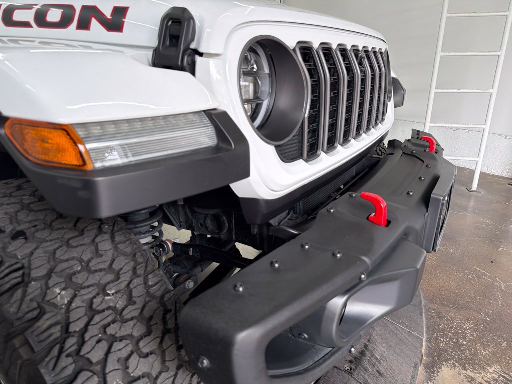 Used 2024 Jeep Wrangler Unlimited Rubicon AWD/4WD image 10