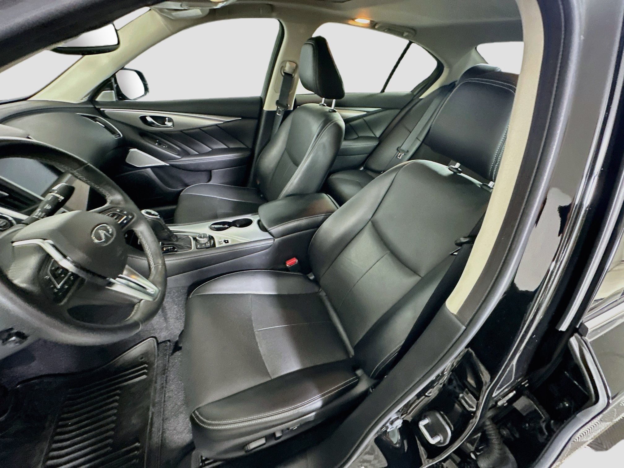 Used 2023 INFINITI Q50 Luxe w/ Cargo Package RWD image 13