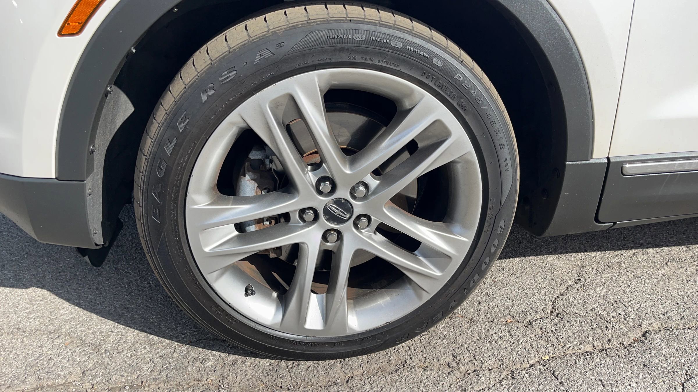 Used 2016 Lincoln MKC Reserve w/ Lincoln MKC Climate Package image 16