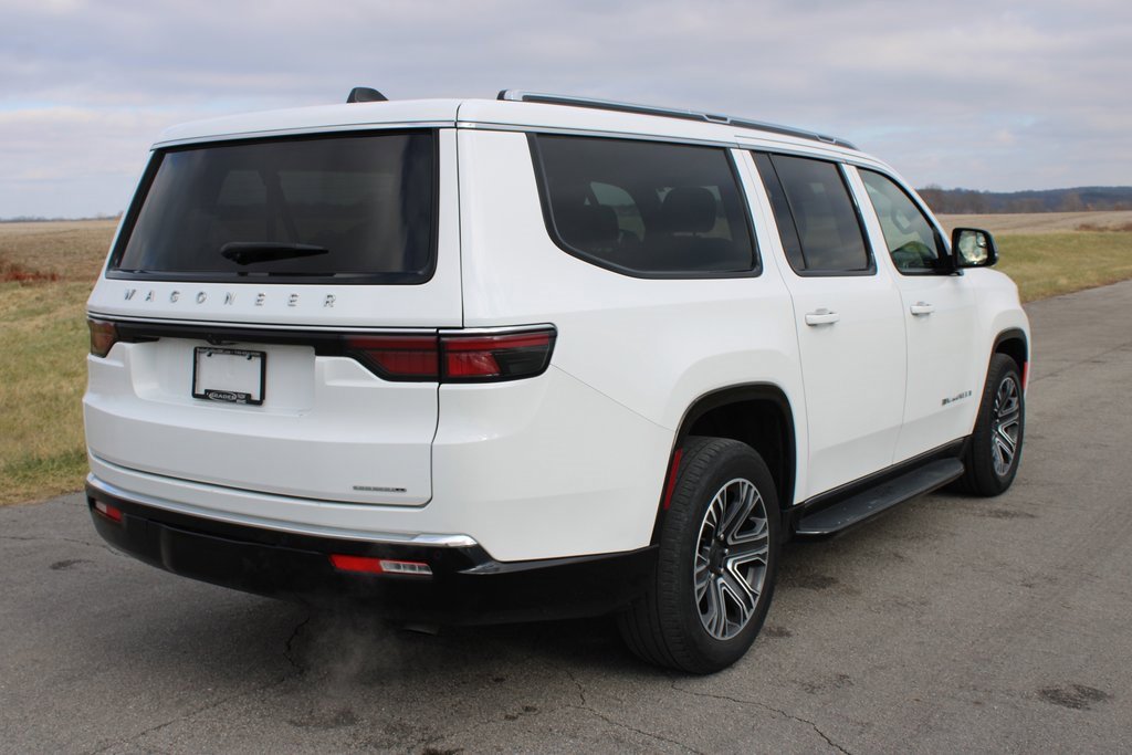 Used 2024 Jeep Wagoneer L Series II image 7