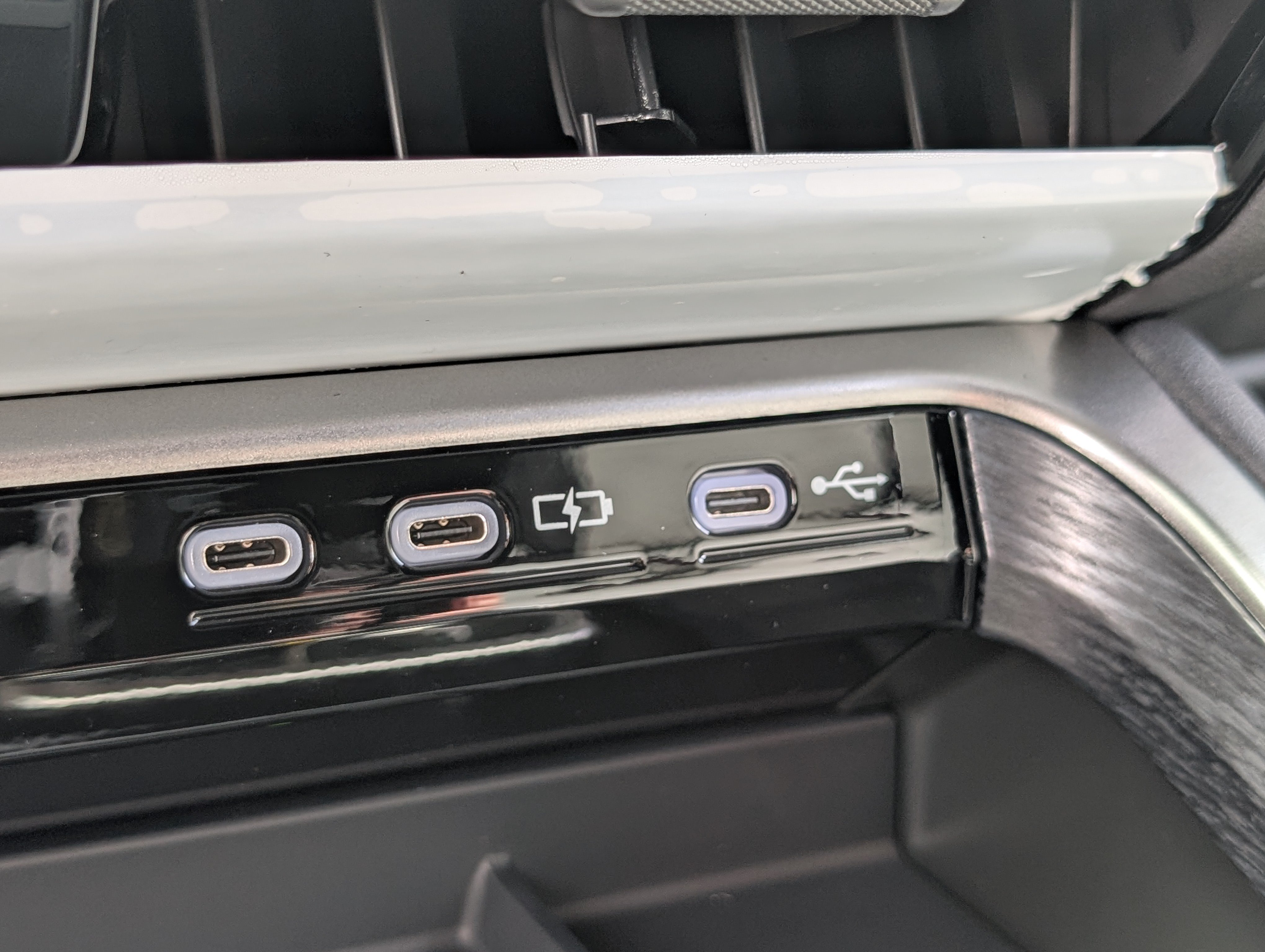 New 2026 Lexus TX 500h AWD image 24