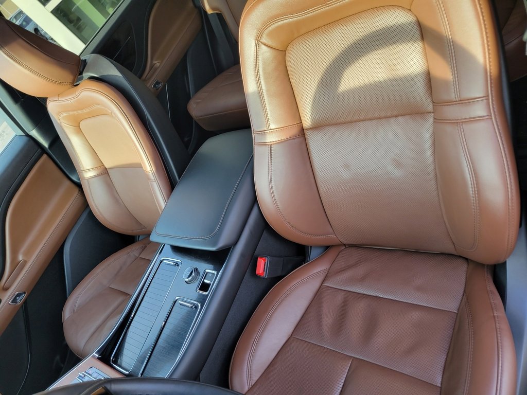 Certified 2024 Lincoln Aviator Reserve w/ Elements Package Plus image 36