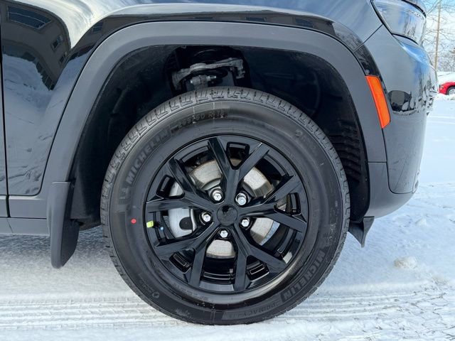 New 2026 Jeep Grand Cherokee Altitude image 18
