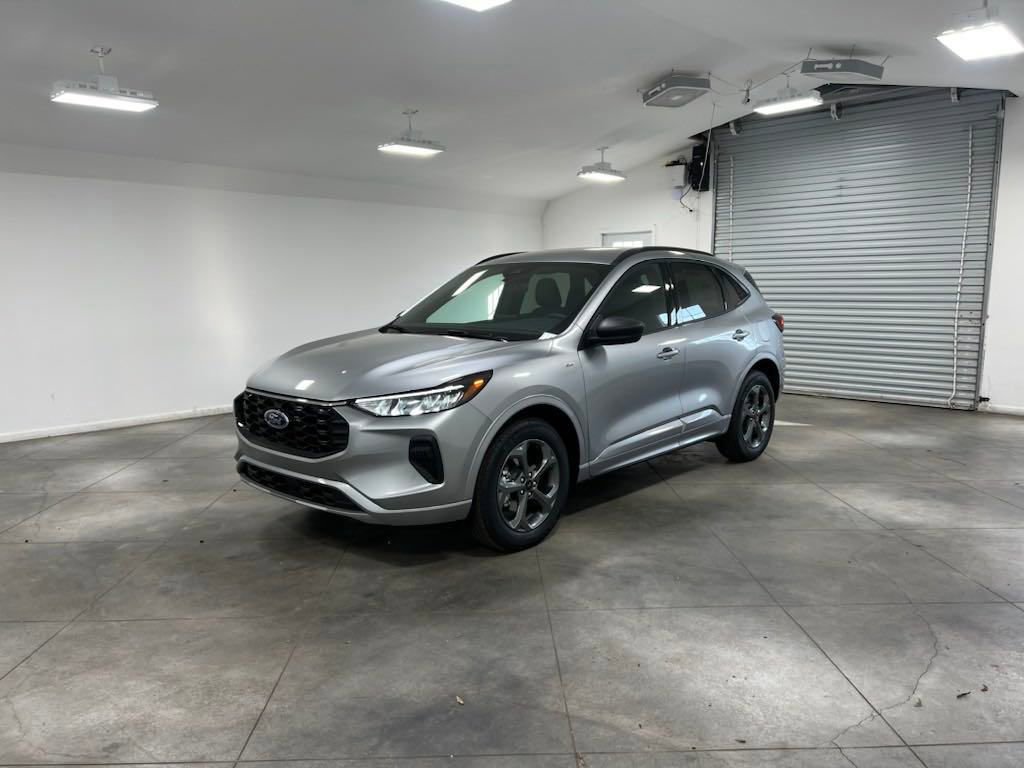 Used 2024 Ford Escape ST-Line w/ Equipment Group 301A image 4