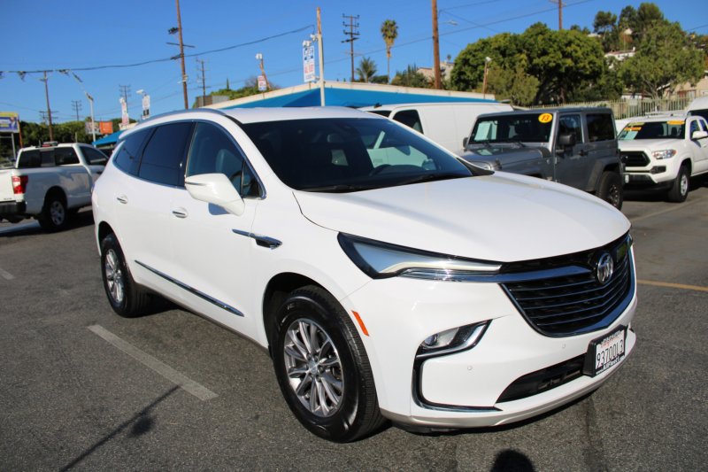 Used 2022 Buick Enclave Essence